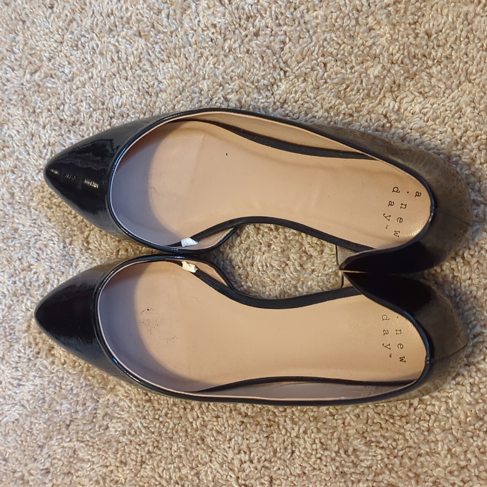 Pointy Black Flats